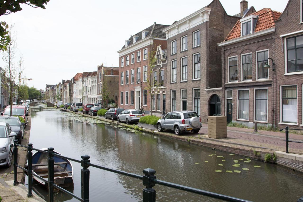 Canal House In Historic City Center 豪达 外观 照片